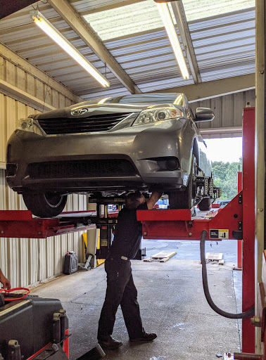 Auto Repair Shop «Douglas Collision Center», reviews and photos, 7820 US Hwy 98 N, Lakeland, FL 33809, USA