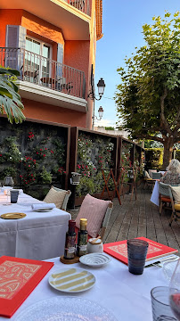 Atmosphère du Restaurant italien Cucina Byblos - Restaurant Saint-Tropez - n°6
