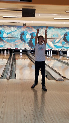 Bowling Alley «Coram Country Lanes», reviews and photos, 615 Middle Country Rd, Coram, NY 11727, USA