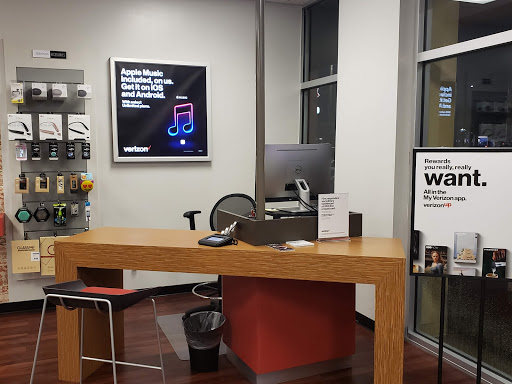 Cell Phone Store «TCC, Verizon Authorized Retailer», reviews and photos, 3860 Tampa Rd, Oldsmar, FL 34677, USA