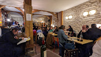 Atmosphère du Restaurant L’ Agence Bar à Paris - n°9