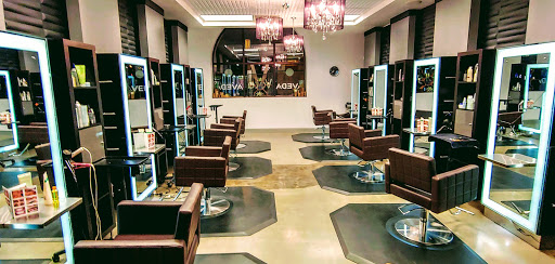 Beauty Salon «Vata Salon & Spa Aveda», reviews and photos, 205 W 6th St, Vancouver, WA 98660, USA