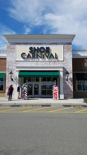 Shoe Carnival, 5225 Settlers Market Blvd, Williamsburg, VA 23188, USA, 