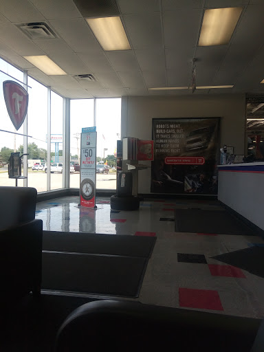 Tire Shop «Firestone Complete Auto Care», reviews and photos, 15210 Manchester Rd, Ballwin, MO 63011, USA