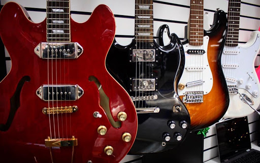 Pawn Shop «Windy City Jewelry & Loan», reviews and photos, 959 Howard St, Evanston, IL 60202, USA