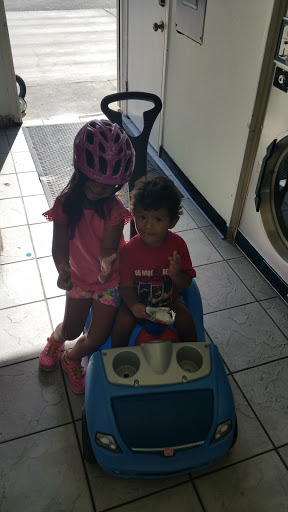 Laundromat «Huntington Coin Laundry», reviews and photos, 234 Adams Ave, Huntington Beach, CA 92648, USA