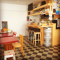 Atmosphère du Café Providence Guéthary à Guéthary - n°2