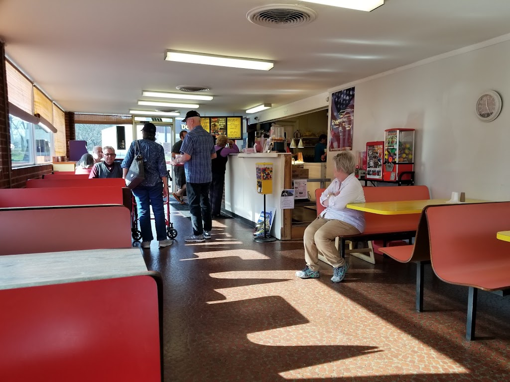 Bob & Cheryl's Rainbow Drive-In 24523