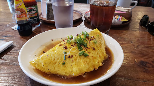 Adobo Fried Rice Omlete