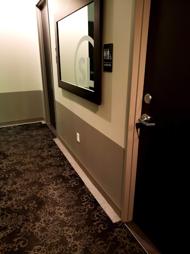 Hair Salon «Salon Lofts Ellisville Fountain Plaza», reviews and photos, 15868 Fountain Plaza Dr, Ellisville, MO 63011, USA