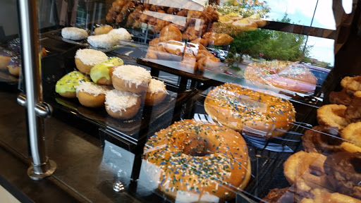 Donut Shop «dot donuts», reviews and photos, 1825 SE 164th Ave #103, Vancouver, WA 98683, USA
