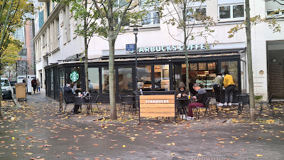 Starbucks à Courbevoie