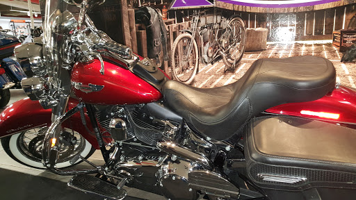 Motorcycle Dealer «Phantom Harley-Davidson», reviews and photos, 291 N Cypress Dr, Manteno, IL 60950, USA