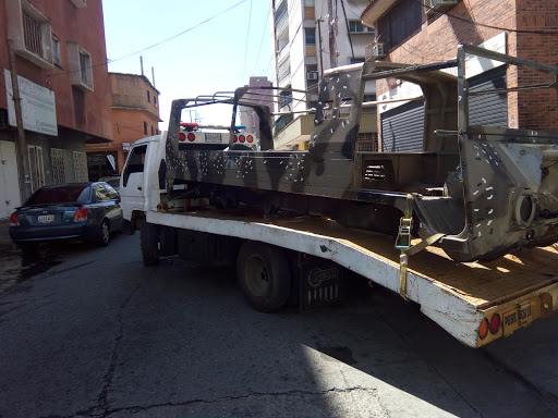 Auto Body Shop «Antillana Car Service Car Paint Shop», reviews and photos, 6363 E Colonial Dr g, Orlando, FL 32807, USA