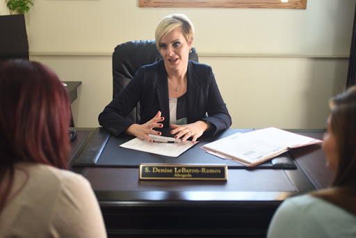 Law Firm «ABOGADA DENISE RAMOS Casos de Inmigracion y familiares en Kansas City», reviews and photos