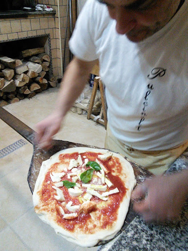 Pizzeria Pulcinella di Salvo Salvatore in Portici, Città Metropolitana di Napoli