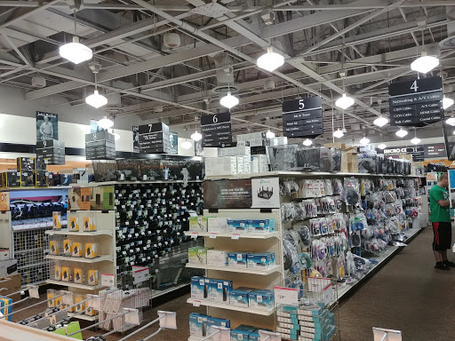 Computer Store «Micro Center», reviews and photos, 730 Memorial Dr, Cambridge, MA 02139, USA