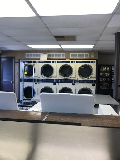 Laundromat «The Laundry Basket», reviews and photos, 118 E Red Bank Ave, Woodbury, NJ 08096, USA