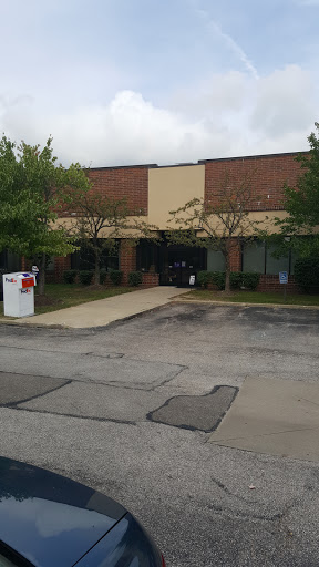 Shipping and Mailing Service «FedEx Ship Center», reviews and photos, 6955 Engle Rd, Middleburg Heights, OH 44130, USA