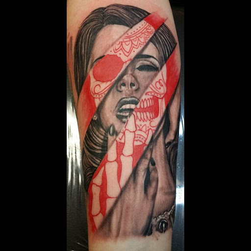 Tattoo Shop «Wyze Guyz Tattoo Parlor», reviews and photos, 3012 Lee Trevino Dr B, El Paso, TX 79936, USA