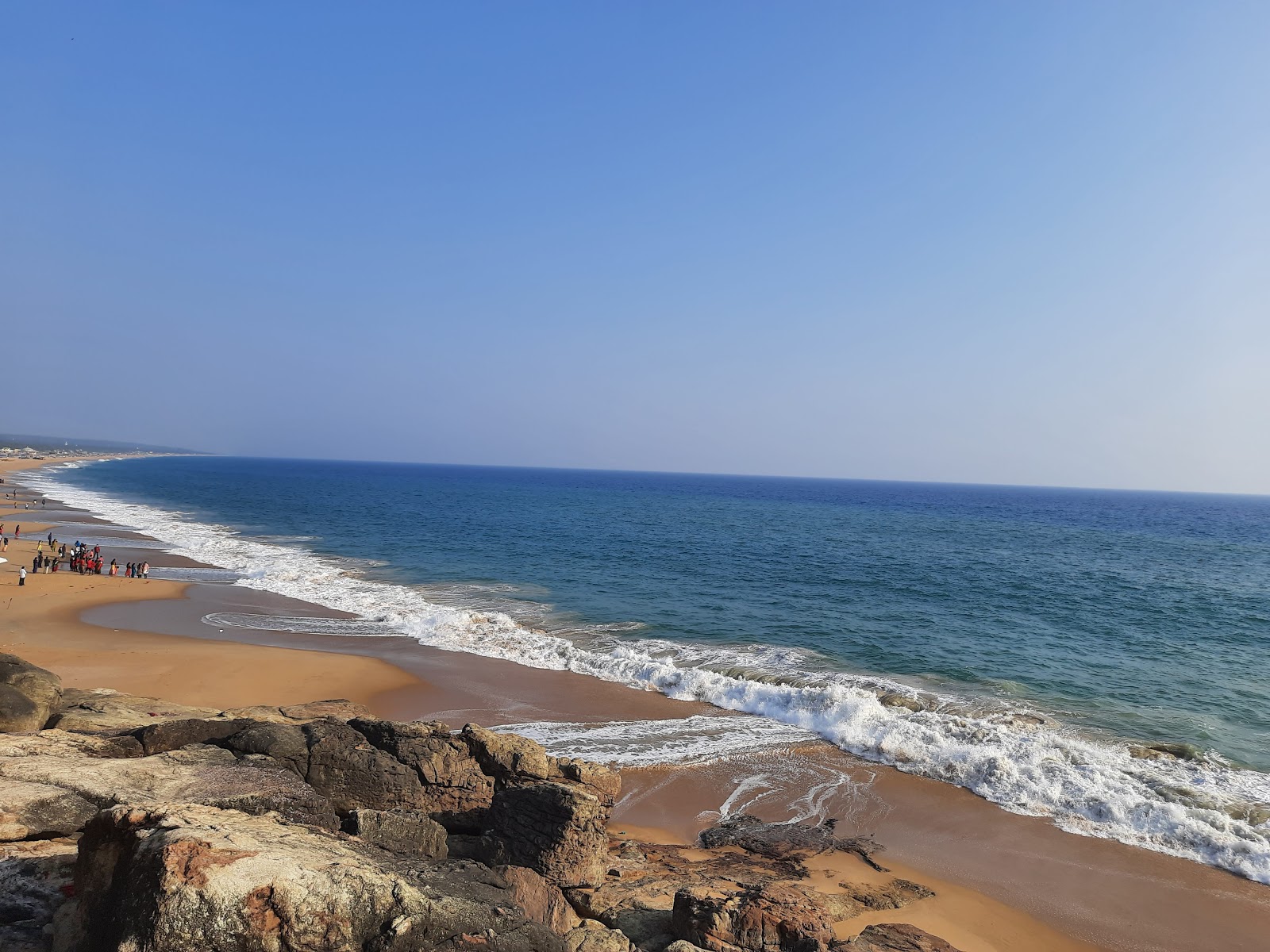 Adimalathura Beach'in fotoğrafı - rahatlamayı sevenler arasında popüler bir yer