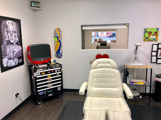 Tattoo Shop «Painless Steel Tattoo», reviews and photos, 1811 Broadway, Everett, WA 98201, USA