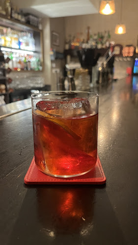 JM Cocktail Bar Telefónne číslo