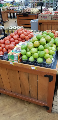 Grocery Store «J & J Foods», reviews and photos, 1075 Jesse Jewell Pkwy, Gainesville, GA 30501, USA