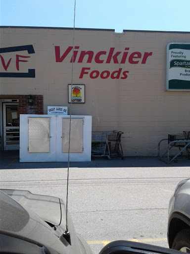 Grocery Store «Vinckier Foods», reviews and photos, 115 S Main St, Yale, MI 48097, USA
