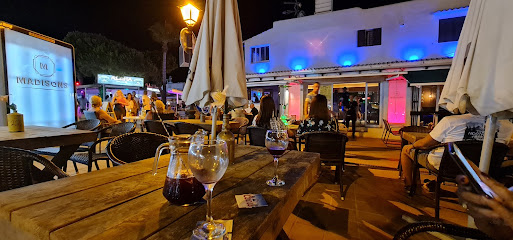 madison,s Bar - Av. de Bèlgica, 15, 07660 Santanyí, Illes Balears, Spain