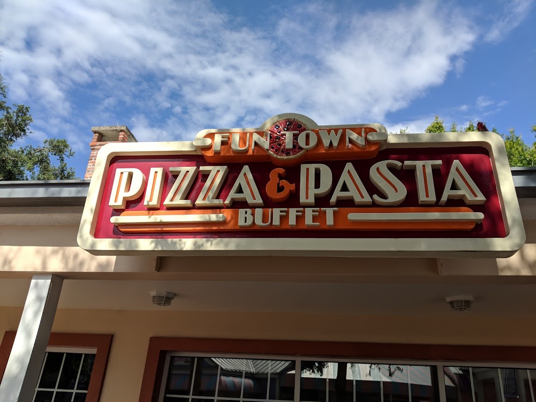 Fun Town Pizza & Pasta Buffet at Legoland