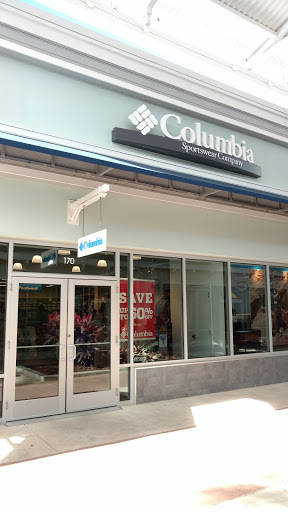 Sportswear Store «Columbia Sportswear Outlet Store at Premium Outlets», reviews and photos, 2300 Grand Cypress Dr #170, Lutz, FL 33559, USA