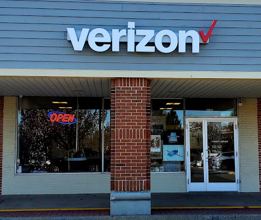 Cell Phone Store «Verizon Authorized Retailer - Simply», reviews and photos, 187 Highland Ave, Cheshire, CT 06410, USA