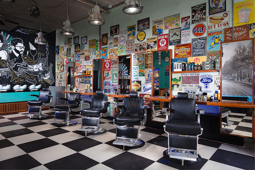 Mudly's Barbershop