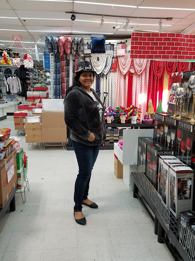 Discount Store «Elmont Discount Department Store», reviews and photos, 485 Hempstead Turnpike, Elmont, NY 11003, USA