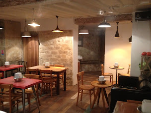 Photo n°21 de Miznon Paris à Paris ()