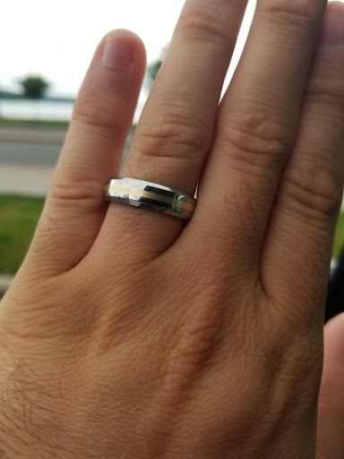 Jeweler «Glennpeter Jewelers Diamond Centre», reviews and photos, 1544 Central Ave, Albany, NY 12205, USA