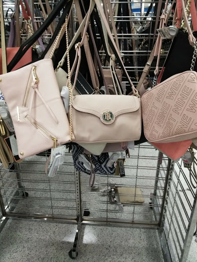 Clothing Store «Ross Dress for Less», reviews and photos, 7455 Greenbelt Rd, Greenbelt, MD 20770, USA