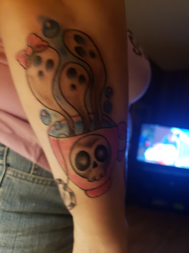 Tattoo Shop «Stormi Steel Tattoos», reviews and photos, 1903 Pittston Ave, Scranton, PA 18505, USA