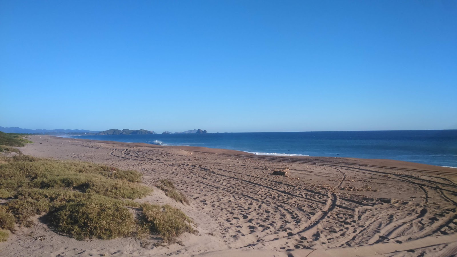 Tecuan beach photo #8