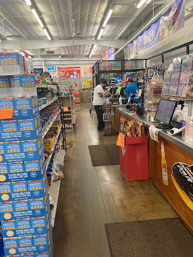 Liquor Store «Davis Liquor Outlet», reviews and photos, 1406 N Waco Ave, Wichita, KS 67203, USA