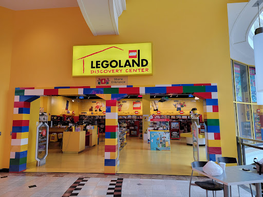 Shopping Mall «Phipps Plaza», reviews and photos, 3500 Peachtree Rd NE, Atlanta, GA 30326, USA