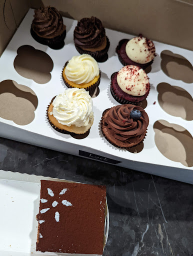 Cake Shop «Lark Cake Shop Pasadena», reviews and photos, 1355 N Hill Ave, Pasadena, CA 91104, USA