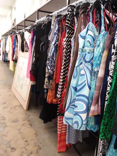 Thrift Store «The Salvation Army Family Store & Donation Center», reviews and photos, 6715 Dempster St, Morton Grove, IL 60053, USA