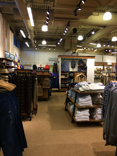 Clothing Store «L.L. Bean», reviews and photos, 340 Legacy Pl, Dedham, MA 02026, USA