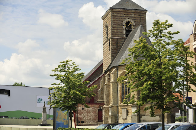 Beoordelingen van Onze-Lieve-Vrouw-Hemelvaartkerk Nieuwerkerken in Aalst - Kerk