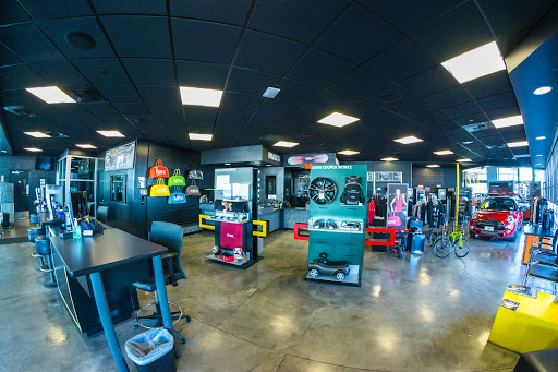 Car Dealer «MINI of Ontario», reviews and photos, 1251 Auto Center Dr, Ontario, CA 91761, USA