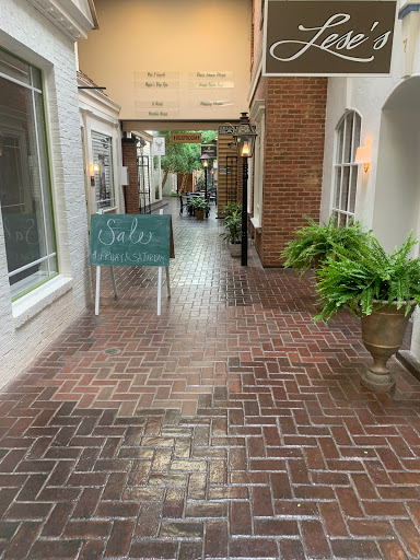 Restaurant «La Baguette French Bread and Pastry Shop», reviews and photos, 3088 Poplar Ave, Memphis, TN 38111, USA