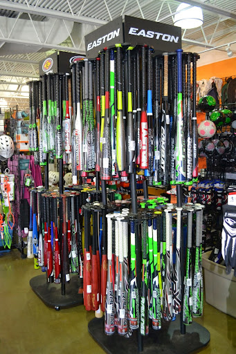 Sporting Goods Store «Play It Again Sports Winston Salem», reviews and photos, 5005 Country Club Rd, Winston-Salem, NC 27104, USA