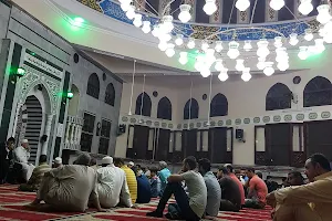 مسجد الخلفاء الرااشدين image